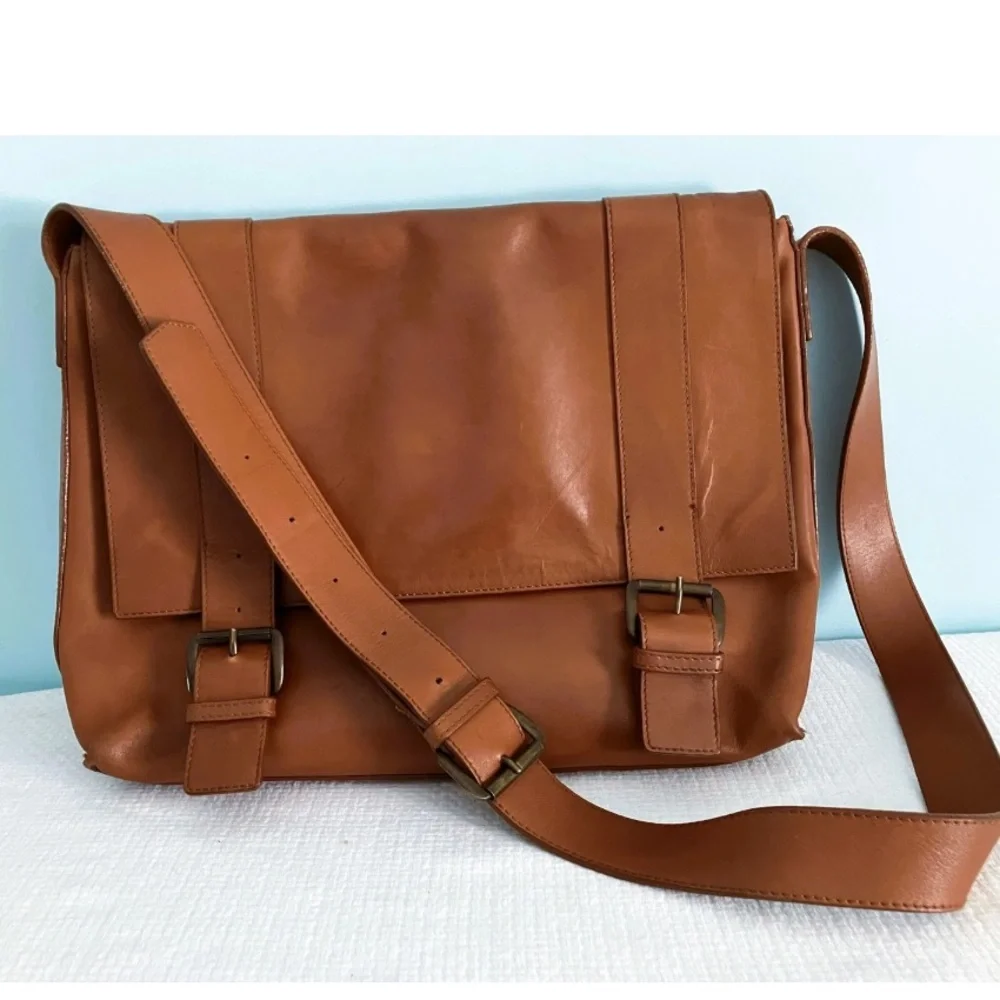 Maurizio Taiuti Leather‎ Cognac Men’s Classic Leather Messenger Crossbody Bag